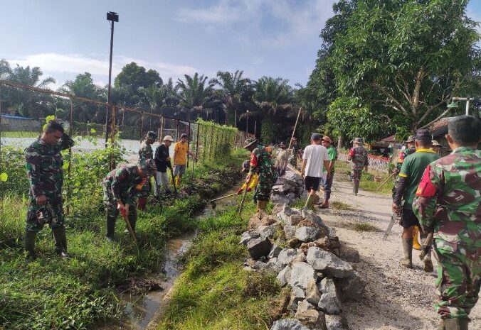  Karya Bakti Babinsa Kodim 1311/Morowali Wujud Nyata Kepedulian Terhadap Wilayah Binaan di Kabupaten Morowali Utara