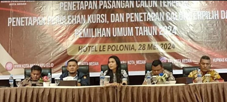 Komisioner KPU Kota Medan Tetapkan 50 Anggota DPRD Kota Medan Periode 2024-2029