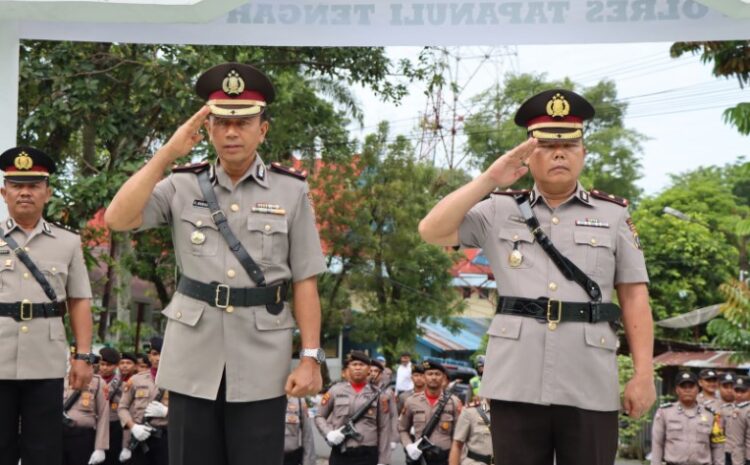  Sambut Hari Bhayangkara Ke-78, Polres Tapanuli Tengah Upacara Ziarah di Taman Makam Sibolga