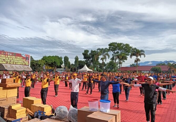  Kemeriahan di HUT Bhayangkara Ke-78, Polres Toba Gelar Olahraga Bersama