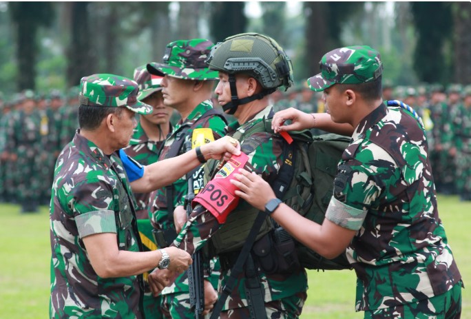  Pangdam I/BB Buka Proglatsiapops Sistem Blok Satgas Pamtas RI-PNG Yonif 131/Brs TA 2024