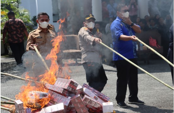  Kapolres Pematang Siantar Hadiri Pemusnahan Barang Bukti Sudah Inkracht