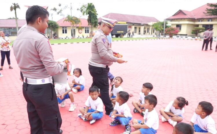  Polisi Sahabat Anak, Satlantas Polres Toba Terima Kunjungan Siswa-Siswi TK Harapan Negeri Lumban Lintong Habinsaran