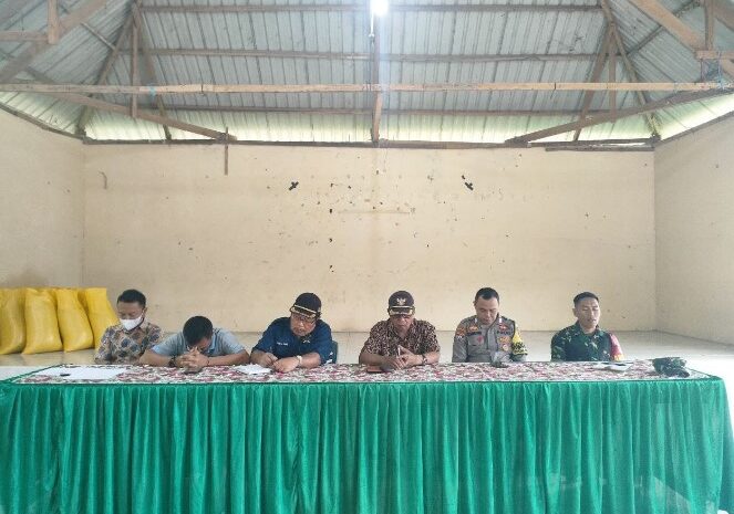 Kolaborasi Babinsa dan Pemerintah Desa Dalam Menurunkan Angka Stunting di Desa Kolaka