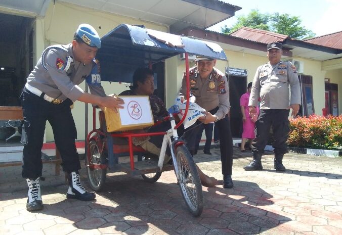  Polres Langkat Salurkan 70 Paket Bantuan Sosial Dalam Rangka Hari Bhayangkara Ke-78