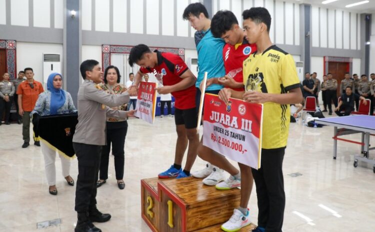  Penutupan Turnamen Tenis Meja Piala Kapolda Sumut 2024: Meningkatkan Solidaritas dan Semangat Persaudaraan