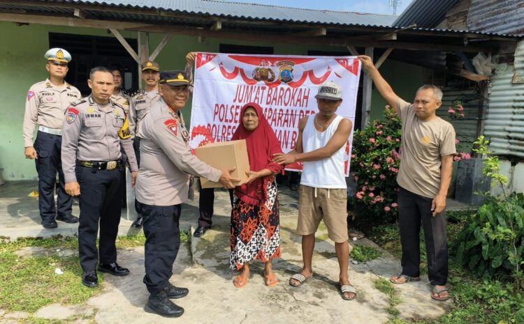  Polsek Hamparan Perak Giat Jum’at Berbagi dalam Rangka Hari Bhayangkara Ke-78