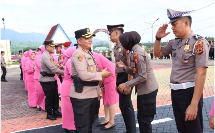  Polres Morowali Gelar Upacara Kenaikan Pangkat Personel Periode 1 Juli 2024