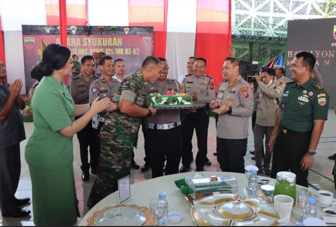  Kapolresta Deli Serdang Beri Kejutan di Hari Ulang Tahun Yonif 121/Macan Kumbang Ke-62