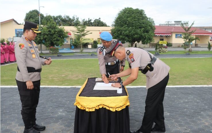  Kapolres Batubara Pimpin Sertijab Kabag SDM, Kabag Log, 2 Kasat dan 2 Kapolsek Jajaran