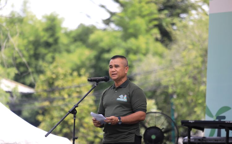  Peringatan Hari Lingkungan Hidup, Pemko Medan Serahkan Bibit Pohon dan Sertifikat Penghargaan