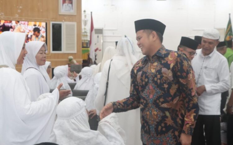  Wabup Adlin Tambunan Harap Jamaah Haji Sergai Jadi Tauladan di Tengah Masyarakat