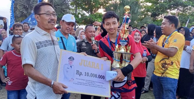  Desa Perlabian Raih Juara Satu Turnamen Voli Piala Bupati 2024