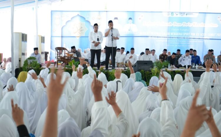  Tangis Haru Aisyah Terima Hadiah Umrah Dari Wali Kota Medan