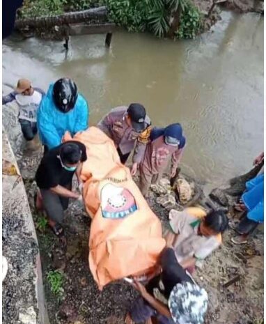  Polsek Wita Ponda Olah TKP Kematian Pria di Jembatan Desa Laantula Jaya