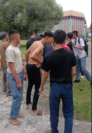  Puluhan Pelajar SMA Tawuran di Gor Rambate Rata Raya Kisaran, 1 Orang Terluka