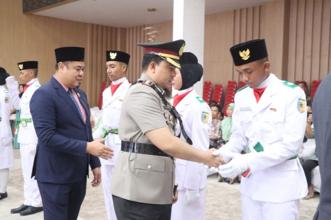  Kapolres Batubara Hadiri Pengkuhan Paskibraka Tingkat Kabupaten Batubara 2024