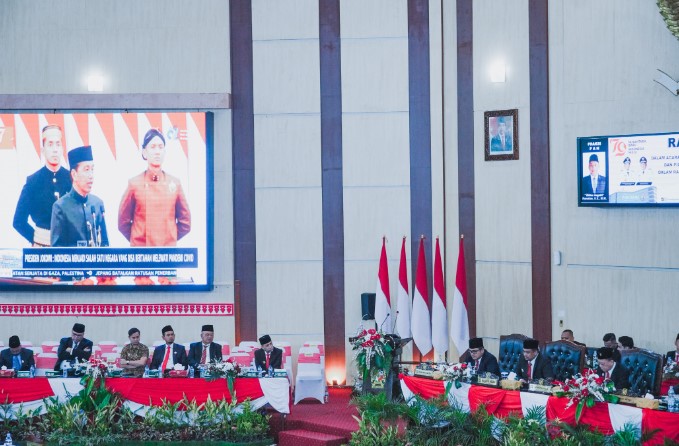  Paripurna DPRD Medan, Bobby Nasution Dengarkan Pidato Kenegaraan Presiden RI Hut Ke-79 Kemerdekaan