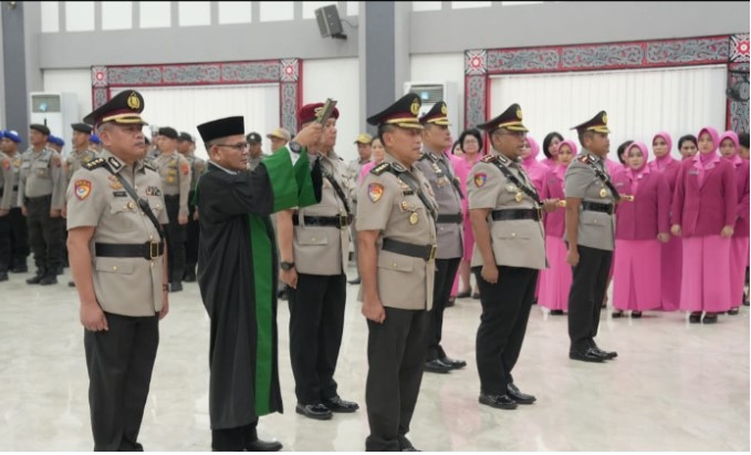  Kapolda Sumut Sertijab 2 Kapolres dan Karo Rena