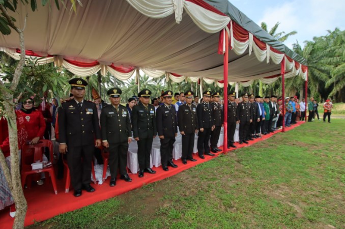  Kapolres Hadiri Upacara Peringatan Hari Kemerdekaan RI Ke-79 di Kabupaten Sergai