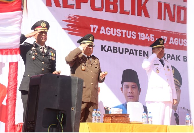  Kapolres Pakpak Bharat Hadiri Peringatan Hari Kemerdekaan RI Ke-79