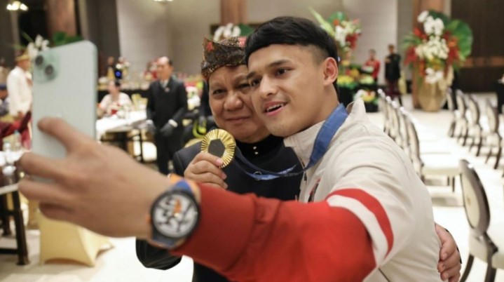  Presiden Terpilih Foto Bareng dengan Atlet Peraih Medali Emas Olimpiade Paris 2024