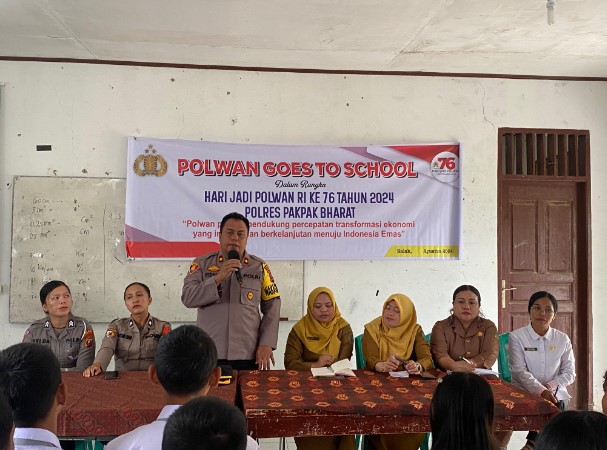  Polwan Polres Pakpak Bharat Gelar Goes To School Peringati Hut Polwan RI Ke-76