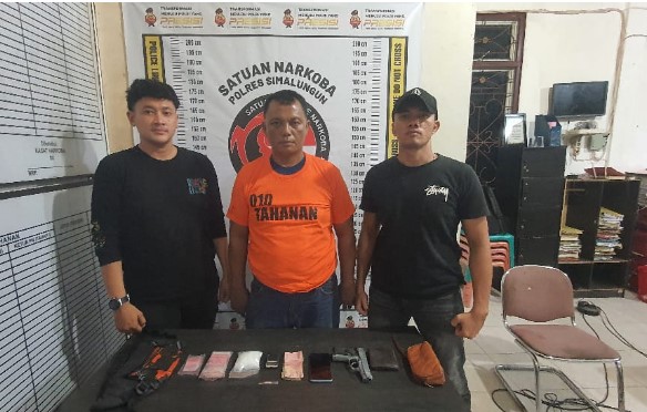  Satnarkoba Polres Simalungun Tangkap Kakek Jual Sabu dan Sita Airsoft Gun