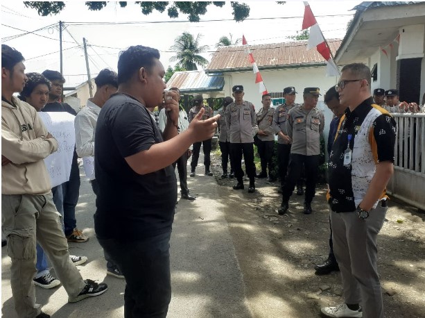  Aksi Demo Gapsu di KPU Batubara, Pertanyakan Norma Hukum Penerimaan Pendaftaran Zahir Sebagai Cabup