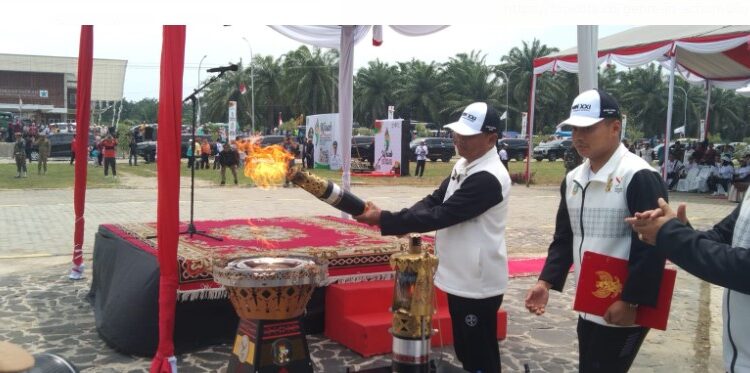  Bupati Sergai Sambut Kirab Api PON XXI, Momentum Kebangkitan Olahraga