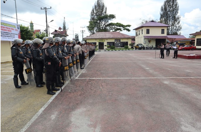  Polres Dairi Gelar Simulasi Pengamanan Pemilihan Bupati dan Wakil Bupati Tahun 2024 di Dairi