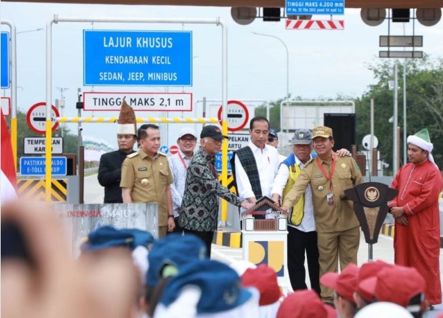  Presiden Jokowi Resmikan Jalan Tol Trans Sumatera, Tol Sinaksak, Langkat, Serdang Bedagai dan Tebing Tinggi.