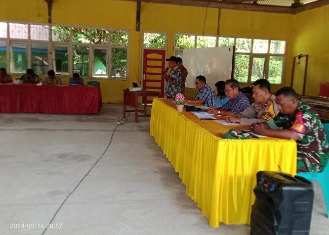  Babinsa Koramil 1311-04/Lembo Hadiri Rapat Musrenbang Desa Wawopada dan Dukung Perencanaan Pembangunan Desa