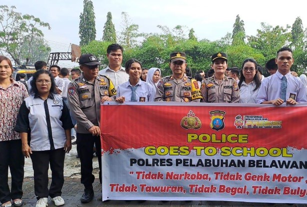  Kasat Binmas Polres Pelabuhan Belawan Berikan Pembinaan dan Penyuluhan di SMA/SMK Yapim Belawan