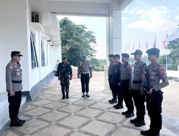  Polres Morowali Lakukan Pengamanan Ketat Gudang Logistik KPU