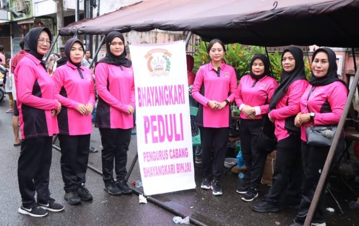  Bantu Masyarakat Terdampak Korban Banjir, Polres Binjai Dan Bhayangkari Gercep Siapkan Dapur Umum