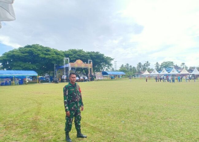  Sinergitas Babinsa Koramil 1311-06/Bungku Utara Bersama Masyarakat Tinjau Lokasi STQ di Desa Tanasumpu