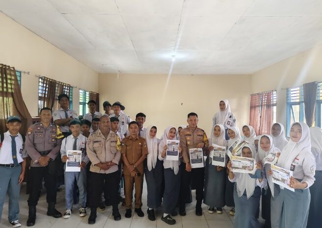  Kapolsek Bungku Barat Sosialisasikan Penerimaan Bintara Polri Kompetensi Khusus di SMKN 2 Bungku Barat