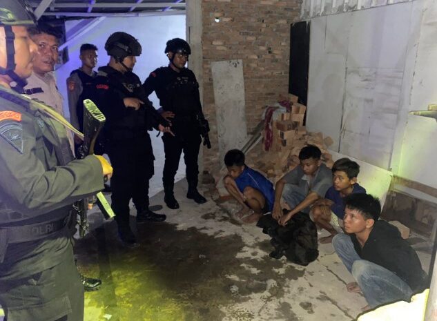 Sat Brimob Polda Sumut Patroli Keamanan dan Ketertiban Masyarakat di Kota Medan