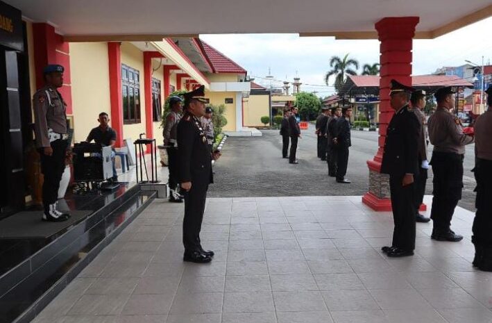  Kapolresta Deli Serdang Pimpin Upacara Peringatan Hari Pahlawan Nasional