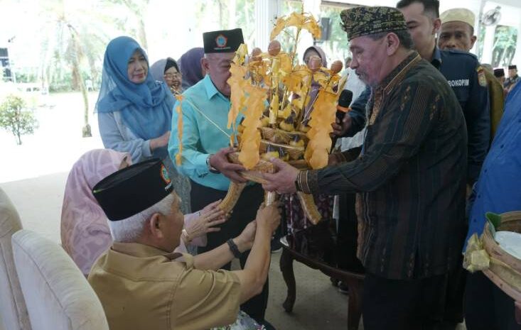  Bupati Terima Kunjungan Silaturahmi PWRI Kabupaten Asahan