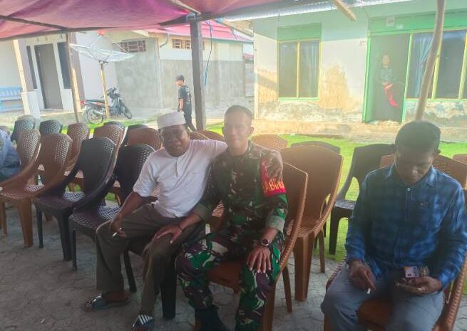  Babinsa Koramil 1311-02/BS Laksanakan Komsos Dengan Masyarakat Desa Polewali