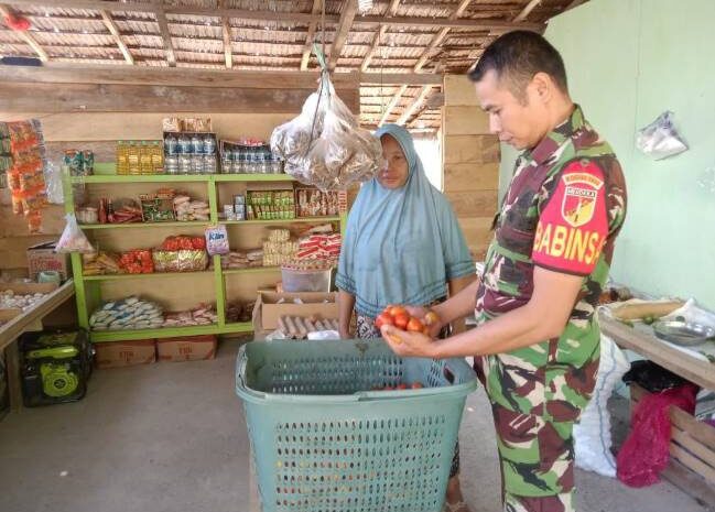  Babinsa Koramil 1311-02/Bungku Selatan Gelar Komsos Perkuat Sinergitas TNI dan Masyarakat