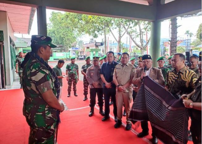  Kapolres Pakpak Bharat Hadiri Kunjungan Kerja Komandan Korem 023/Kawal Samudera Ke Kodim 0206/Dairi