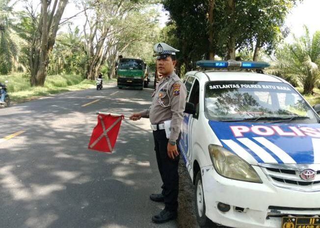  Cegah Kecelakaan Lalin dan Kejahatan Jalanan, Satlantas Polres Batubara Gelar Patroli Kibas Bendera