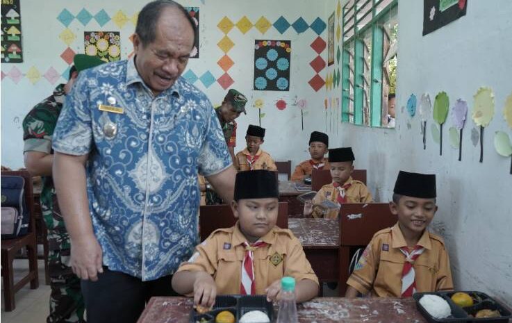  Pemkab Asahan Launching Gerakan Serentak Makan Bergizi Bagi Peserta Didik