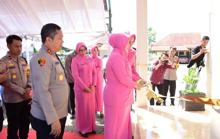  Ketua Bhayangkari Cabang Morowali Resmikan Gedung Bhayangkari Ranting Bahodopi