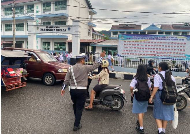  Polres Sibolga Laksanakan Strong Point Cegah Laka Lantas