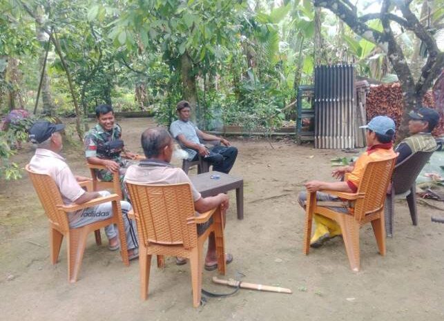  Anjangsana dan Silaturahmi, Babinsa Koramil 1311-06/Bungku Utara Pererat Hubungan Dengan Masyarakat Desa Pokeang