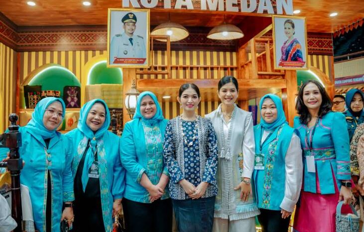  Ibu Wapres Selvi Gibran Beli Hasil Kerajinan Tangan Terbaik Perajin Medan di The Jakarta Inacraft 2025